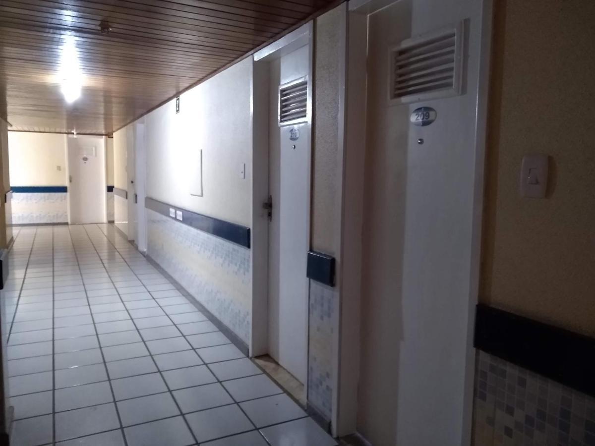 Appartamento Apartamento Farol Barra Flat Salvador Esterno foto